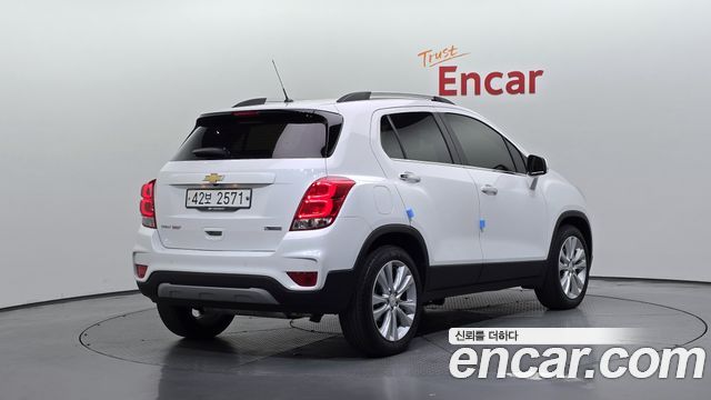 Chevrolet Korea Trax 2018 — photo 2