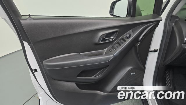 Chevrolet Korea Trax 2018 — photo 14