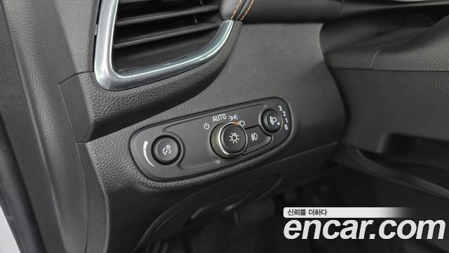 Chevrolet Korea Trax 2018 — photo 27