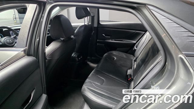 Hyundai AVANTE 2021 — photo 12