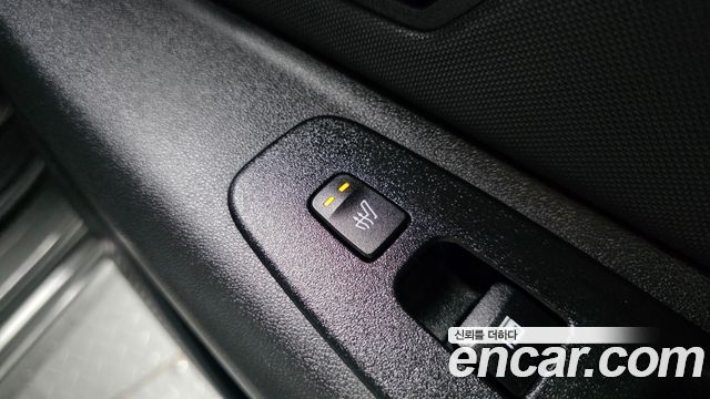 Hyundai AVANTE 2021 — photo 19