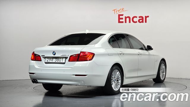 BMW 5-Series 2015 — photo 2
