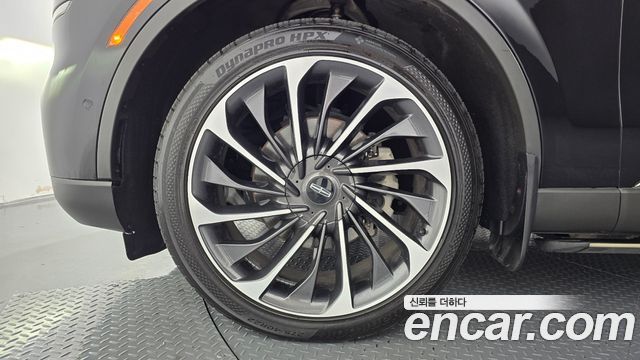 Lincoln Aviator 2022 — photo 5