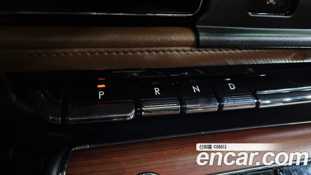Lincoln Aviator 2022 — photo 12
