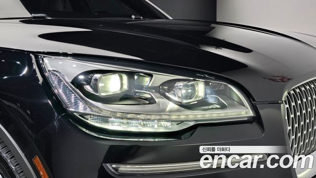 Lincoln Aviator 2022 — photo 8