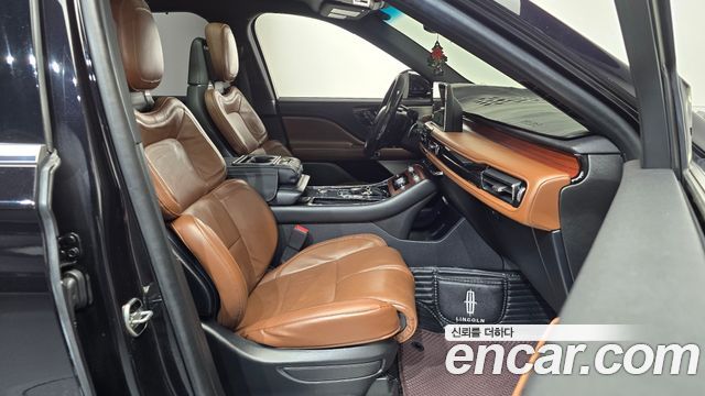 Lincoln Aviator 2022 — photo 16