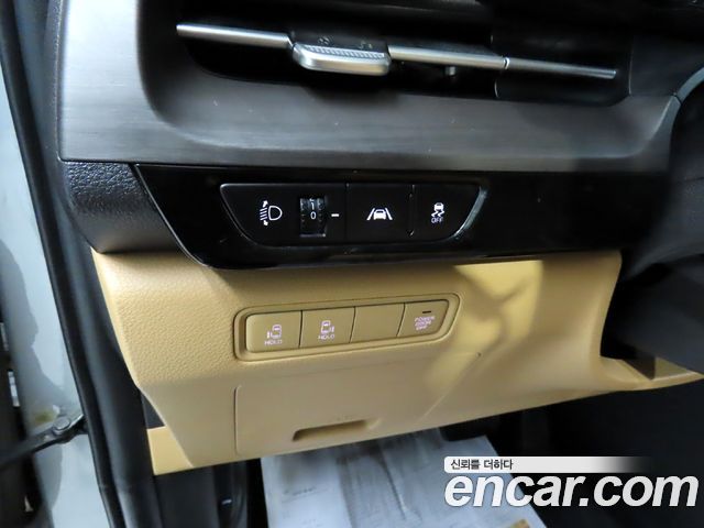 Kia Canival 2021 — photo 14
