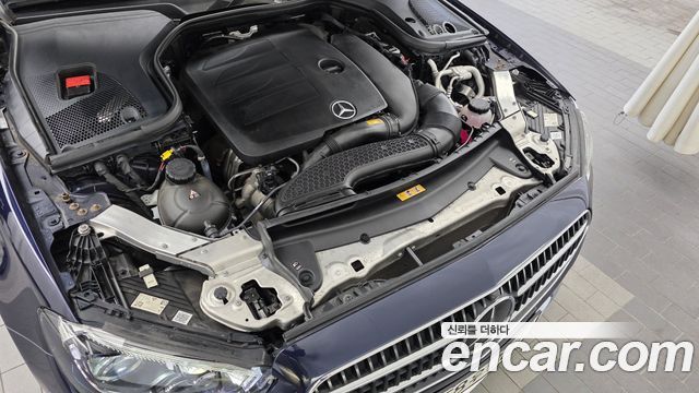 Mercedes-Benz E-Class 2021 — photo 6