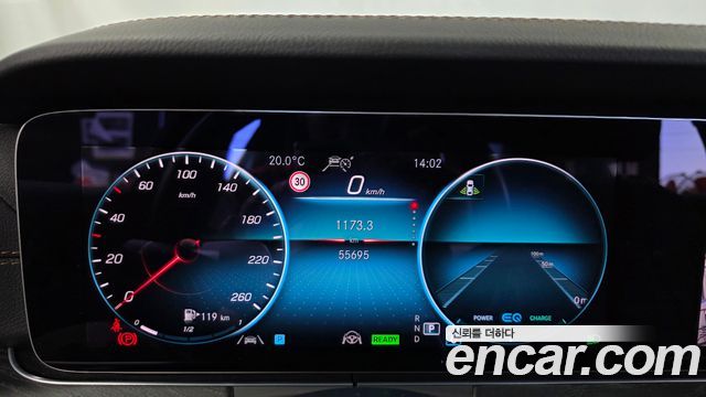 Mercedes-Benz E-Class 2021 — photo 11
