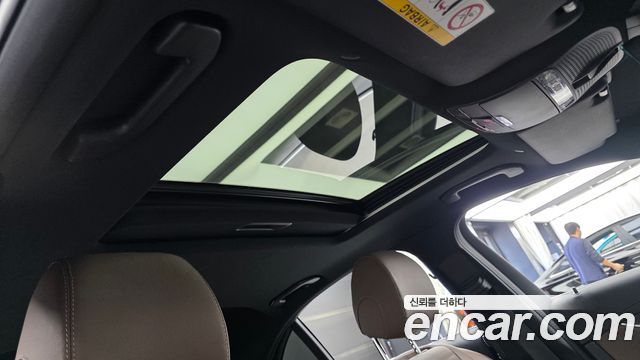 Mercedes-Benz E-Class 2021 — photo 22