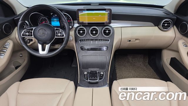 Mercedes-Benz C-Class 2019 — photo 10