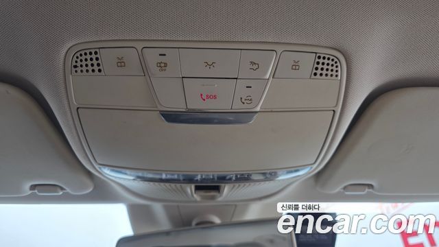 Mercedes-Benz C-Class 2019 — photo 34