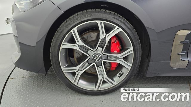 Kia Stinger 2018 — photo 5