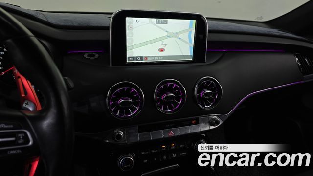 Kia Stinger 2018 — photo 18