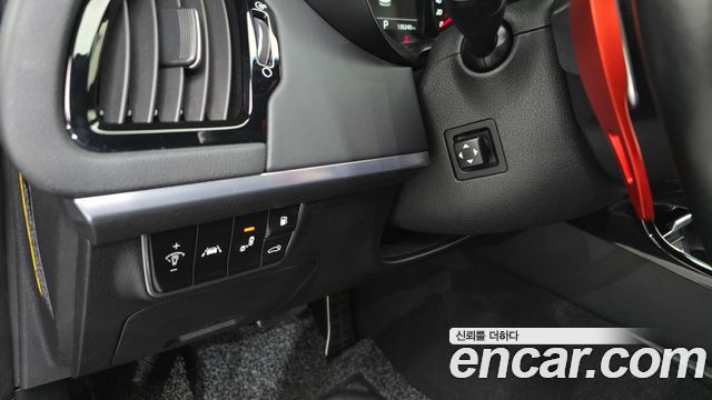 Kia Stinger 2018 — photo 28