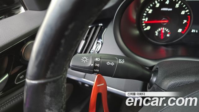 Kia Stinger 2018 — photo 36