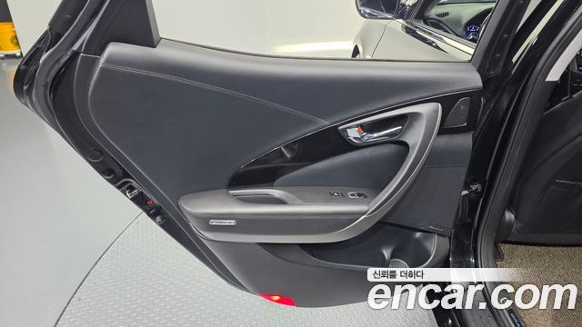 Hyundai Grandeur 2015 — photo 15