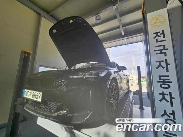 Kia Stinger 2021 — photo 1