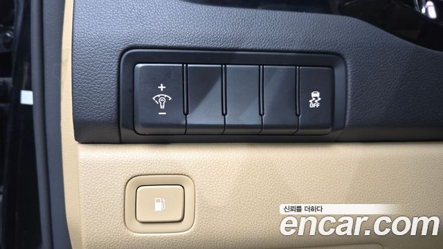 Kia Canival 2017 — photo 20