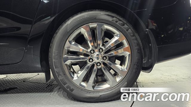Kia Canival 2017 — photo 7