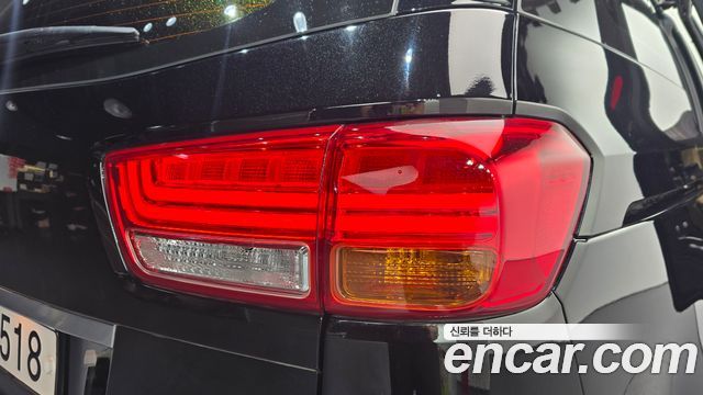 Kia Canival 2017 — photo 9