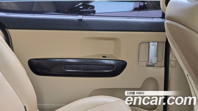 Kia Canival 2017 — photo 15