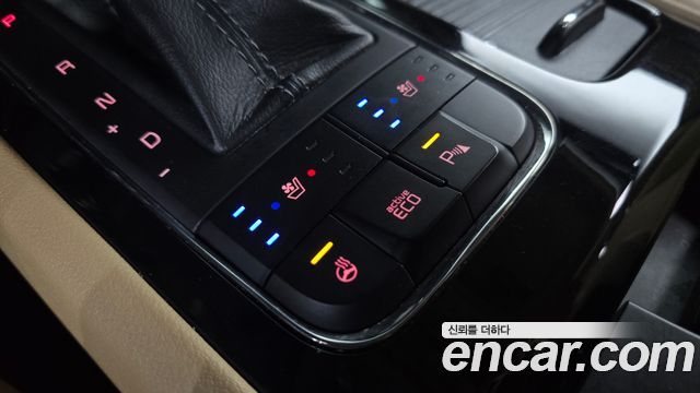 Kia Canival 2017 — photo 28