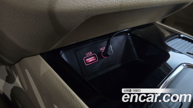 Kia Canival 2017 — photo 29