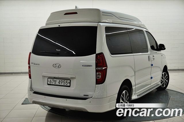 Hyundai Starex 2019 — photo 5