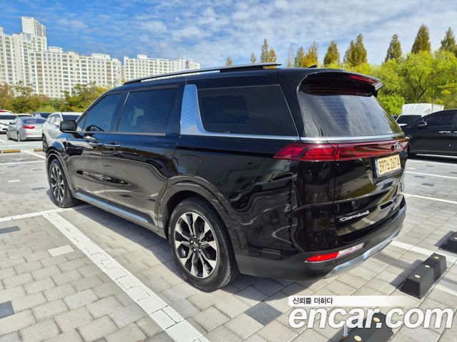 Kia Canival 2021 — photo 6