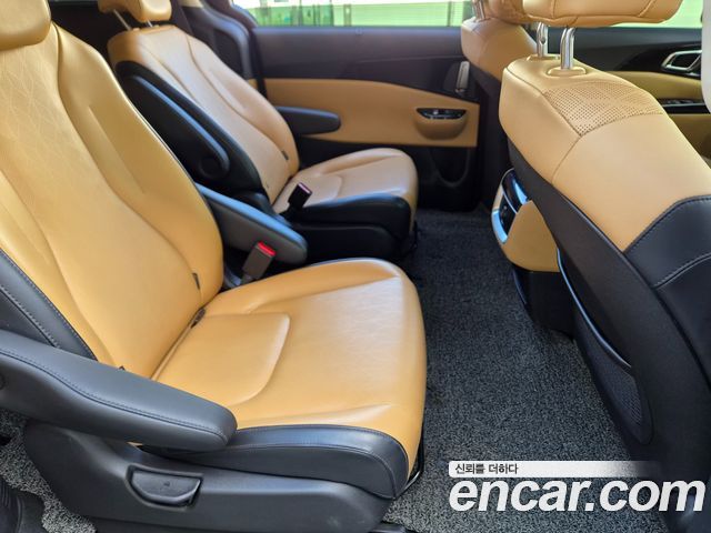 Kia Canival 2021 — photo 14
