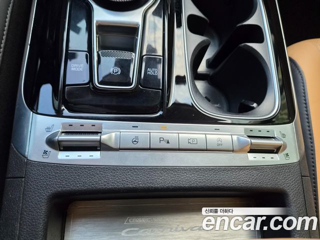 Kia Canival 2021 — photo 17