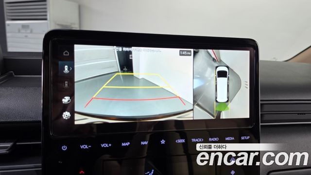 Hyundai Staria 2025 — photo 21