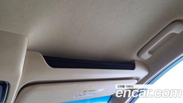 Hyundai Staria 2025 — photo 27