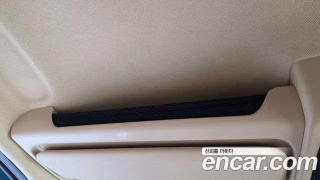 Hyundai Staria 2025 — photo 31