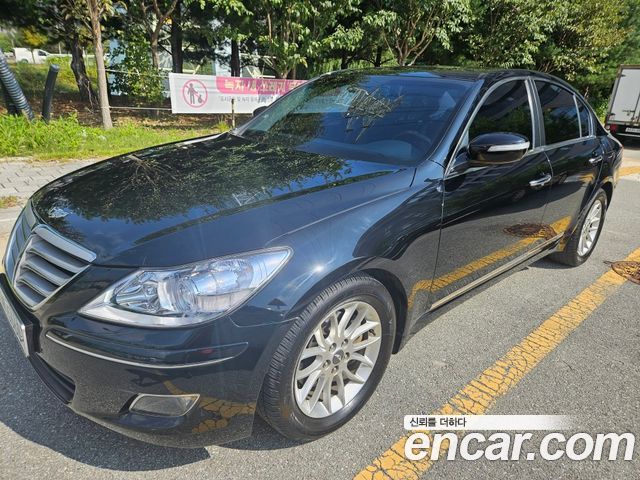 Hyundai Genesis 2011 — photo 2