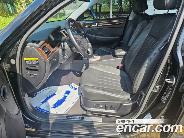 Hyundai Genesis 2011 — photo 4