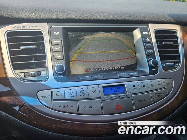 Hyundai Genesis 2011 — photo 9