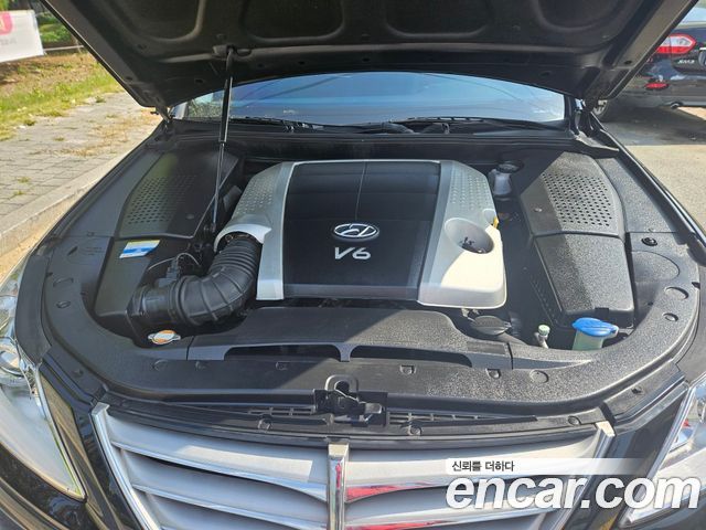 Hyundai Genesis 2011 — photo 19