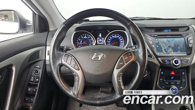 Hyundai AVANTE 2014 — photo 11