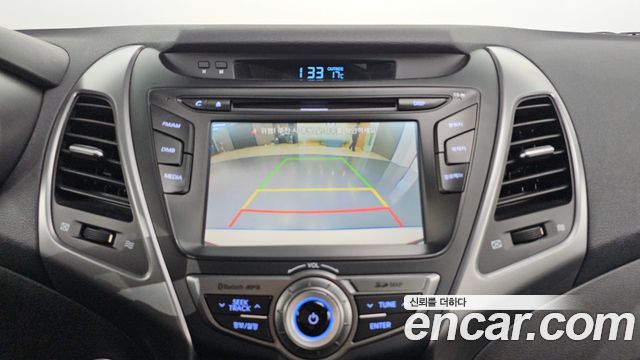 Hyundai AVANTE 2014 — photo 13