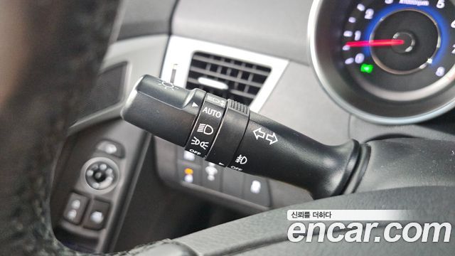 Hyundai AVANTE 2014 — photo 15