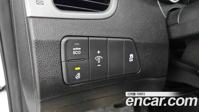 Hyundai AVANTE 2014 — photo 16