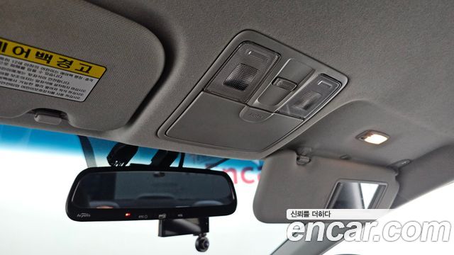 Hyundai AVANTE 2014 — photo 17