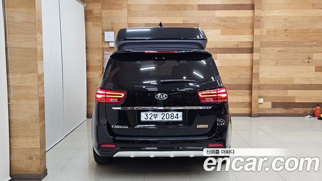 Kia Canival 2019 — photo 4