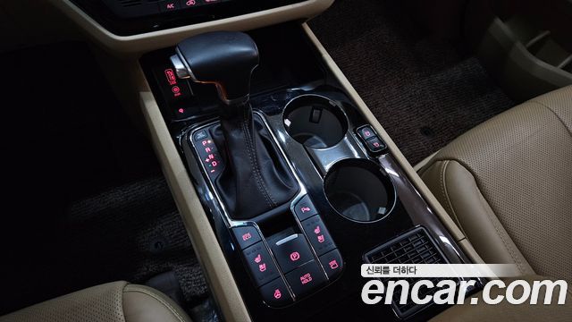 Kia Canival 2019 — photo 11