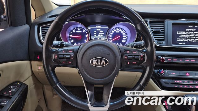 Kia Canival 2019 — photo 13