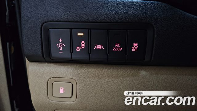 Kia Canival 2019 — photo 19