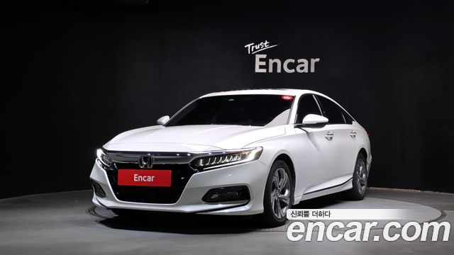 Honda Accord 2019 — photo 1
