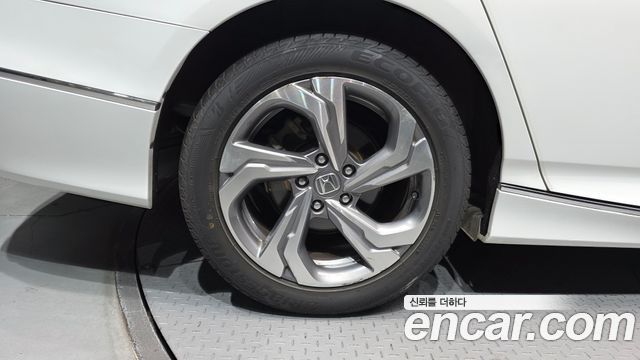 Honda Accord 2019 — photo 5